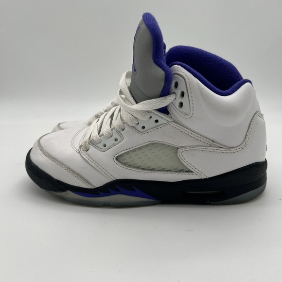Nike Air Jordan Retro 5 Grapes~ Purple White‎ Size 6 Women's 4Y~Authentic COA - Picture 1 of 11